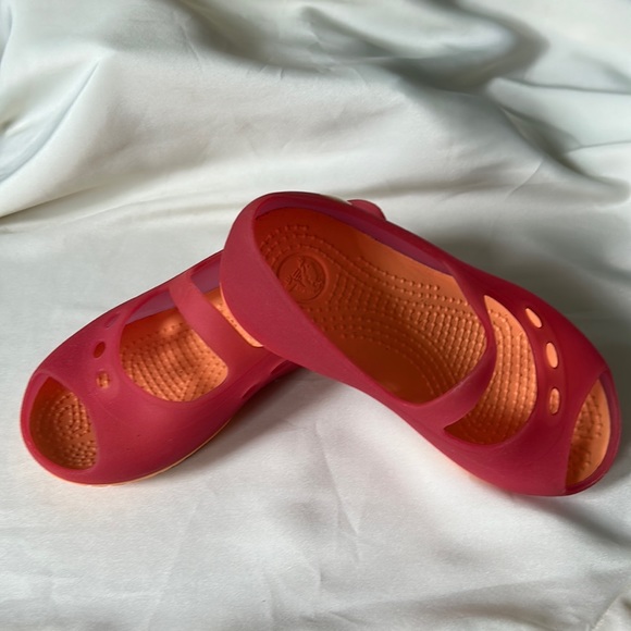CROCS Other - Crocs Melon Orange Mary Janes Open Toe Slip-On Shoe Toddler Girls Size 9 C